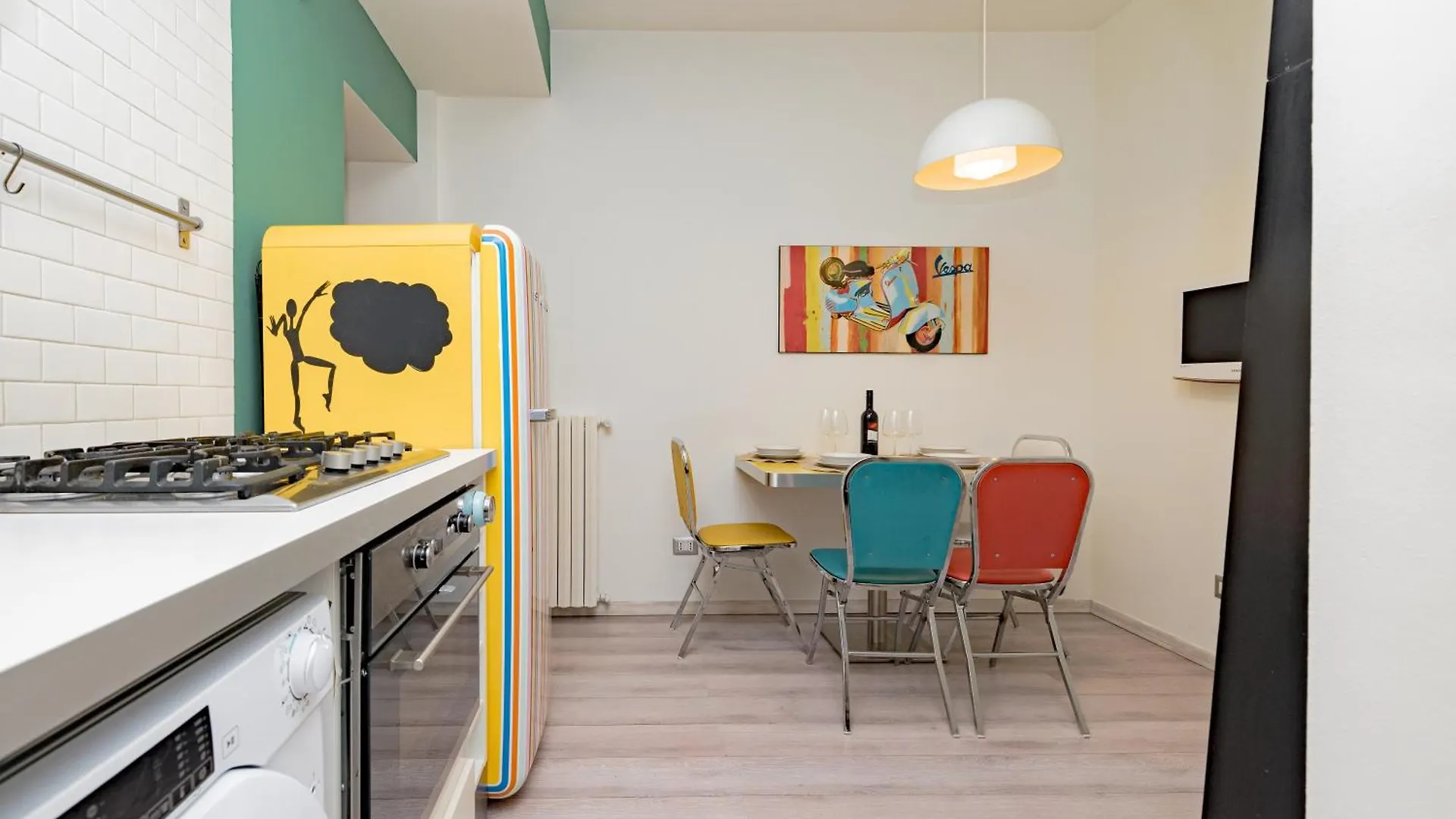 Vintage Gem - 8 Min Duomo Apartment Milan 0*,  Italy